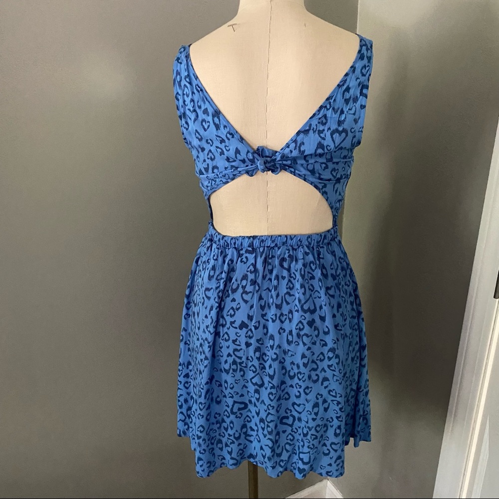 NEW H&M Divided Blue Heart Leopard Print Cut Out Back Dress Size 6